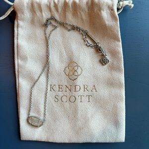 KENDRA SCOTT ELISA NECKLACE 🤍